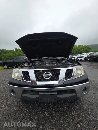 2010 Nissan Frontier LE Crew Cab Medium Bed – miniatura 25