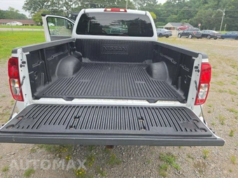 2010 Nissan Frontier XE Extended Cab Medium Bed – miniatura 11