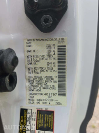 2010 Nissan Frontier XE Extended Cab Medium Bed – miniatura 2