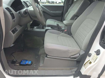 2010 Nissan Frontier XE Extended Cab Medium Bed – miniatura 3