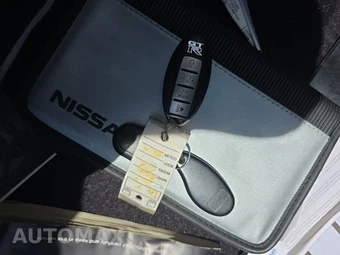 2010 Nissan GT-R Premium - miniatura 21