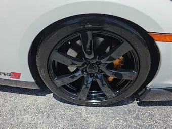 2010 Nissan GT-R Premium - miniatura 9