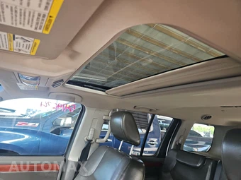 2010 Nissan Pathfinder LE – miniatura 19