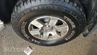 2010 Nissan Pathfinder LE – miniatura 35