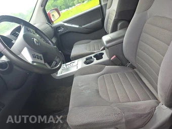 2010 Nissan Pathfinder SE - miniatura 13