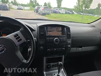 2010 Nissan Pathfinder SE - miniatura 14