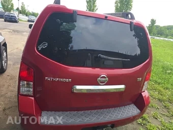 2010 Nissan Pathfinder SE - miniatura 5