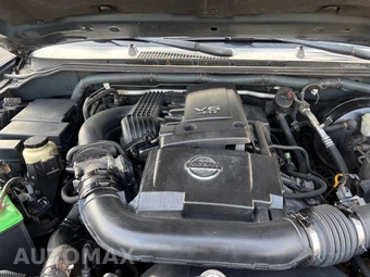 2010 Nissan Pathfinder SE - miniatura 19