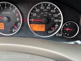 2010 Nissan Pathfinder SE - miniatura 24