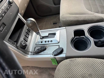 2010 Nissan Pathfinder SE - miniatura 27
