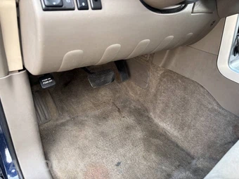 2010 Nissan Pathfinder SE - miniatura 28