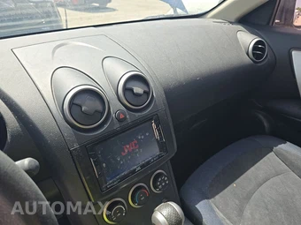 2010 Nissan Rogue S – miniatura 11