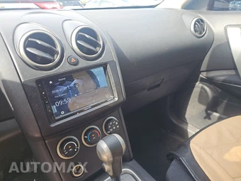 2010 Nissan Rogue S – miniatura 11