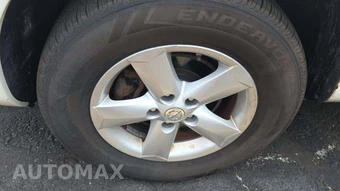 2010 Nissan Rogue S – miniatura 26