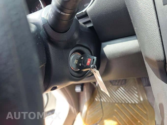 2010 Nissan Rogue S - miniatura 8