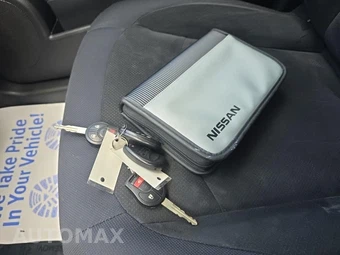 2010 Nissan Rogue S – miniatura 23