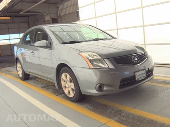 2010 Nissan Sentra 2.0 - miniatura 3