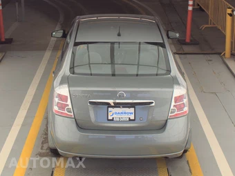 2010 Nissan Sentra 2.0 - miniatura 5