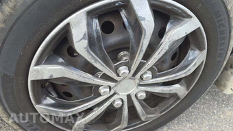 2010 Nissan Sentra 2.0 S – miniatura 25