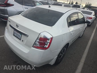 2010 Nissan Sentra 2.0 S – miniatura 4