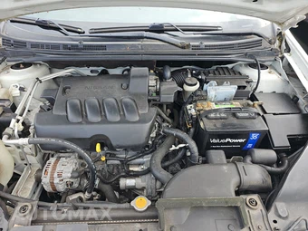 2010 Nissan Sentra 2.0 S – miniatura 15