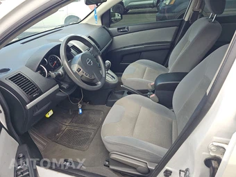 2010 Nissan Sentra 2.0 S – miniatura 7