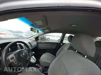 2010 Nissan Sentra 2.0 SR – miniatura 19