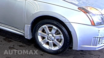 2010 Nissan Sentra 2.0 SR – miniatura 8