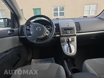 2010 Nissan Sentra 2.0 SR – miniatura 14