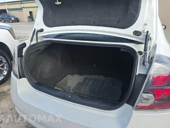 2010 Nissan Sentra 2.0 SR – miniatura 19
