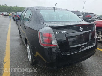 2010 Nissan Sentra 2.0 SR – miniatura 6
