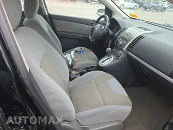 2010 Nissan Sentra 2.0 SR – miniatura 8