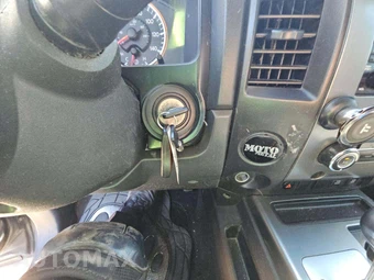 2010 Nissan TITAN SE Crew Cab Short Bed - miniatura 5
