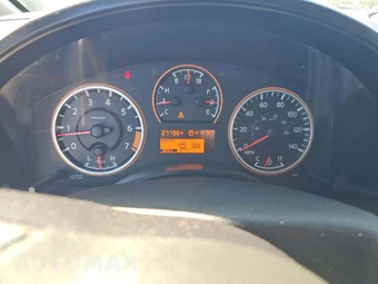 2010 Nissan TITAN SE Crew Cab Short Bed - miniatura 6