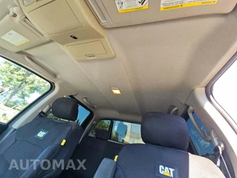 2010 Nissan TITAN SE Crew Cab Short Bed - miniatura 8