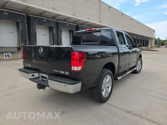 2010 Nissan TITAN SE Crew Cab Short Bed - miniatura 3