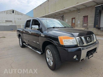 2010 Nissan TITAN SE Crew Cab Short Bed - miniatura 4