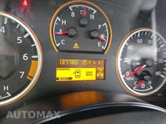 2010 Nissan TITAN SE Crew Cab Short Bed - miniatura 9