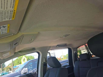 2010 Nissan TITAN SE Crew Cab Short Bed - miniatura 11