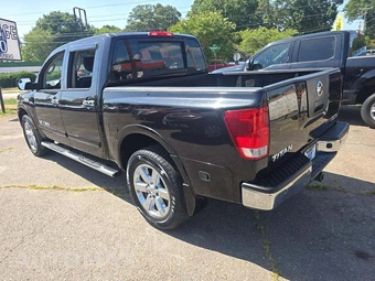 2010 Nissan TITAN SE Crew Cab Short Bed - miniatura 2