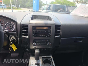 2010 Nissan TITAN SE Crew Cab Short Bed - miniatura 10