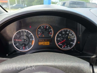 2010 Nissan TITAN SE Crew Cab Short Bed - miniatura 9