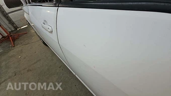 2010 Nissan Versa 1.8 S Hatchback – miniatura 7