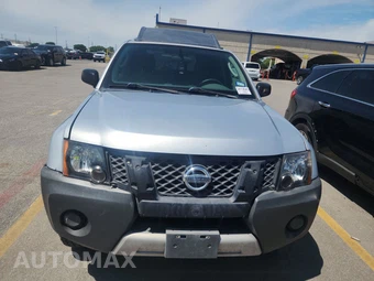 2010 Nissan Xterra X - miniatura 2