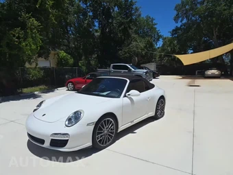 2010 Porsche 911 Cabriolet Carrera