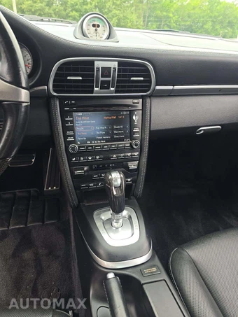 2010 Porsche 911 Carrera 4S Coupe – miniatura 10