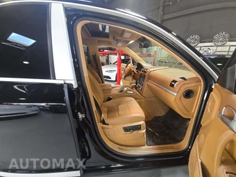 2010 Porsche Cayenne - miniatura 18