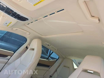 2010 Porsche Panamera 4S – miniatura 11