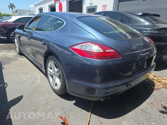 2010 Porsche Panamera 4S – miniatura 2
