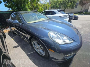 2010 Porsche Panamera 4S – miniatura 4
